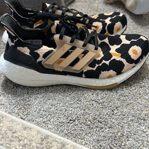 Adidas ultra boost Marimekko